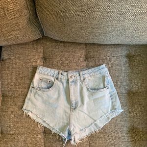 Top shop high waisted “Kiri” jean shorts USA size 6